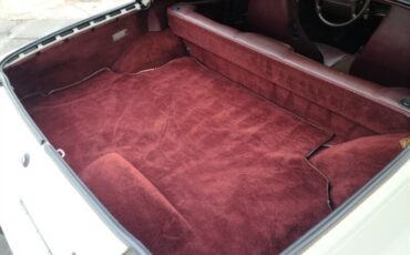 Porsche-944-1987-White-Burgundy-39