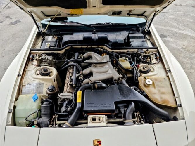 Porsche-944-1987-White-Burgundy-40