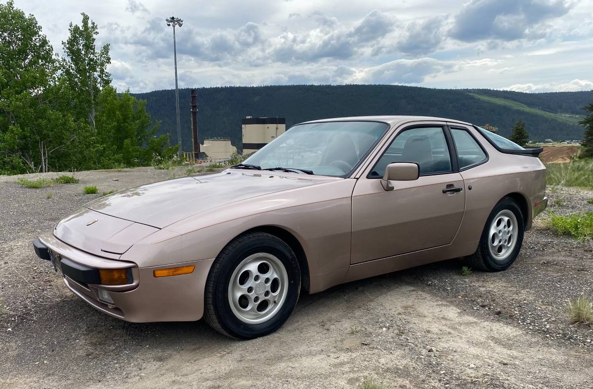 Porsche-944-1987-brown-3