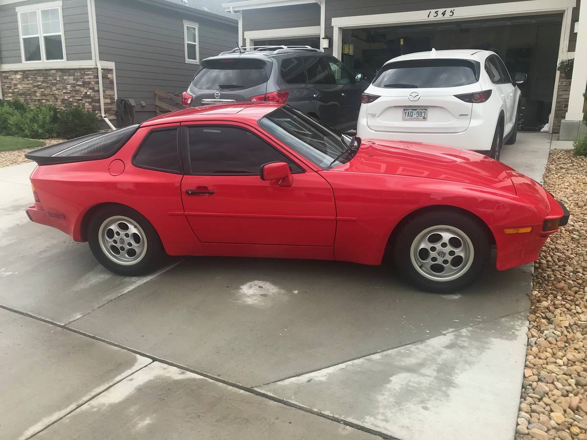 Porsche-944-1988-red-10