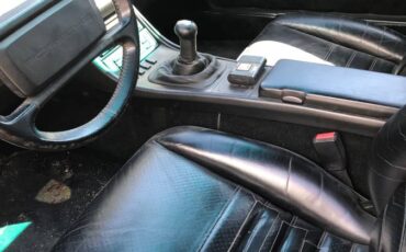 Porsche-944-turbo-1986-9