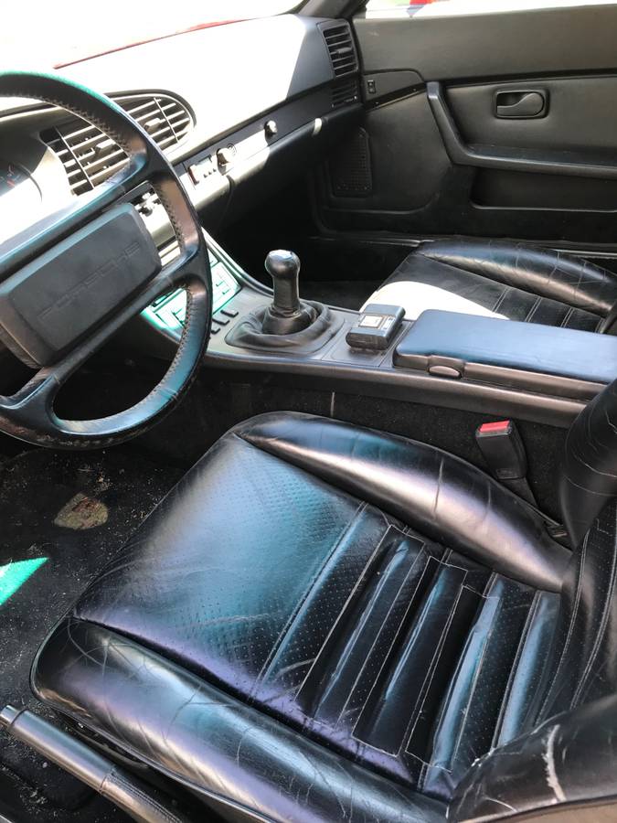 Porsche-944-turbo-1986-9