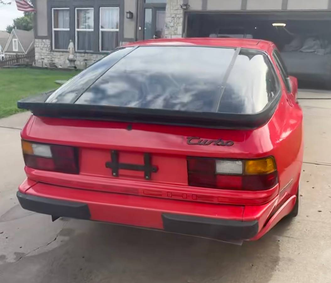 Porsche-944-turbo-s-1988-red-1