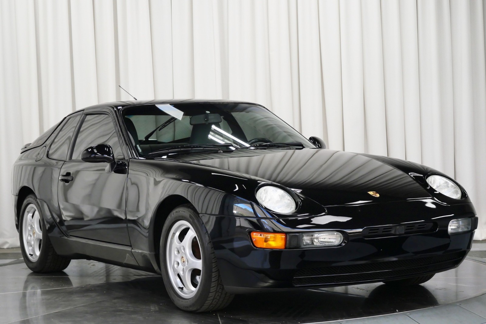 Porsche-968-1995-Coupe-1