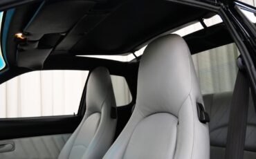 Porsche-968-1995-Coupe-16
