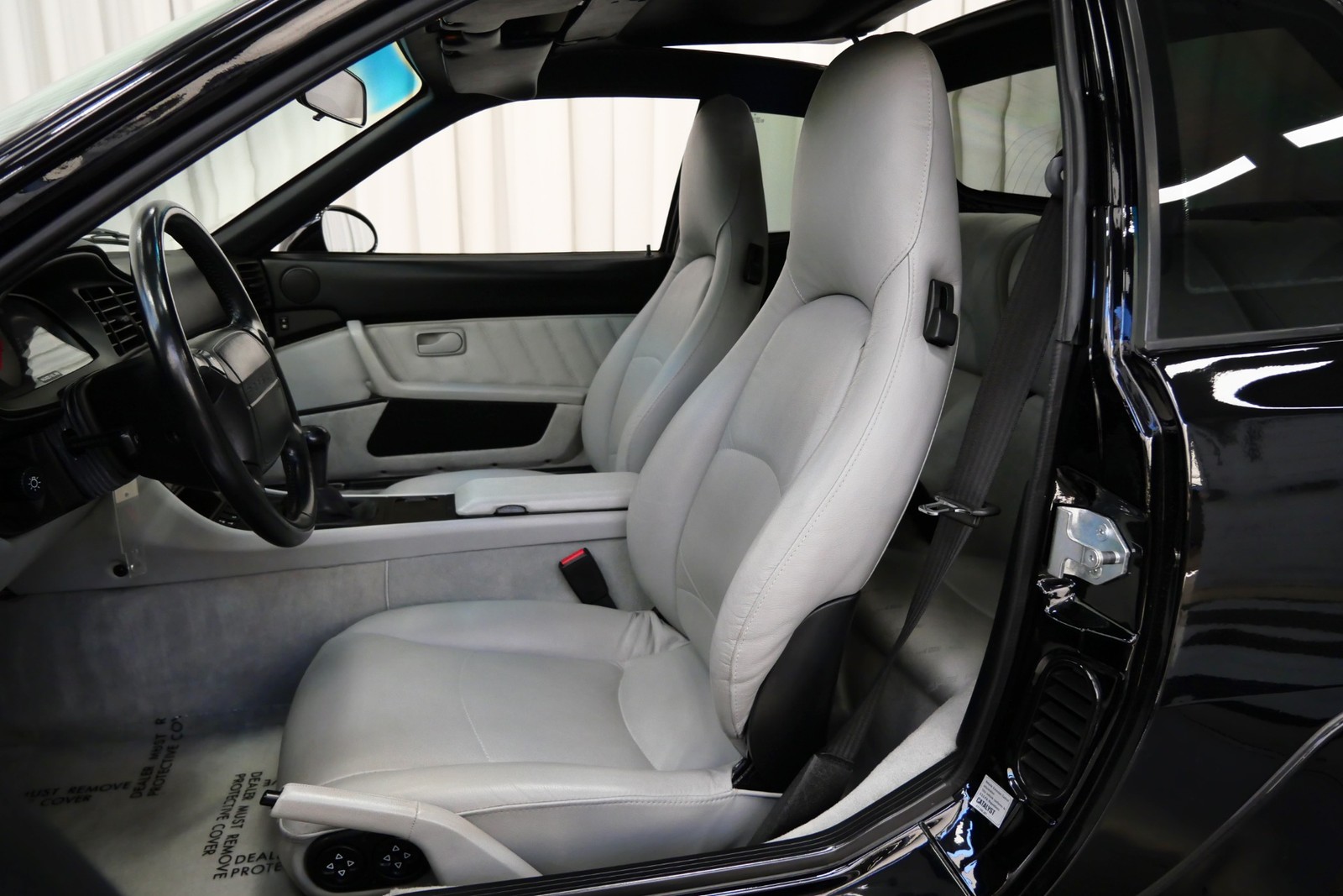 Porsche-968-1995-Coupe-21