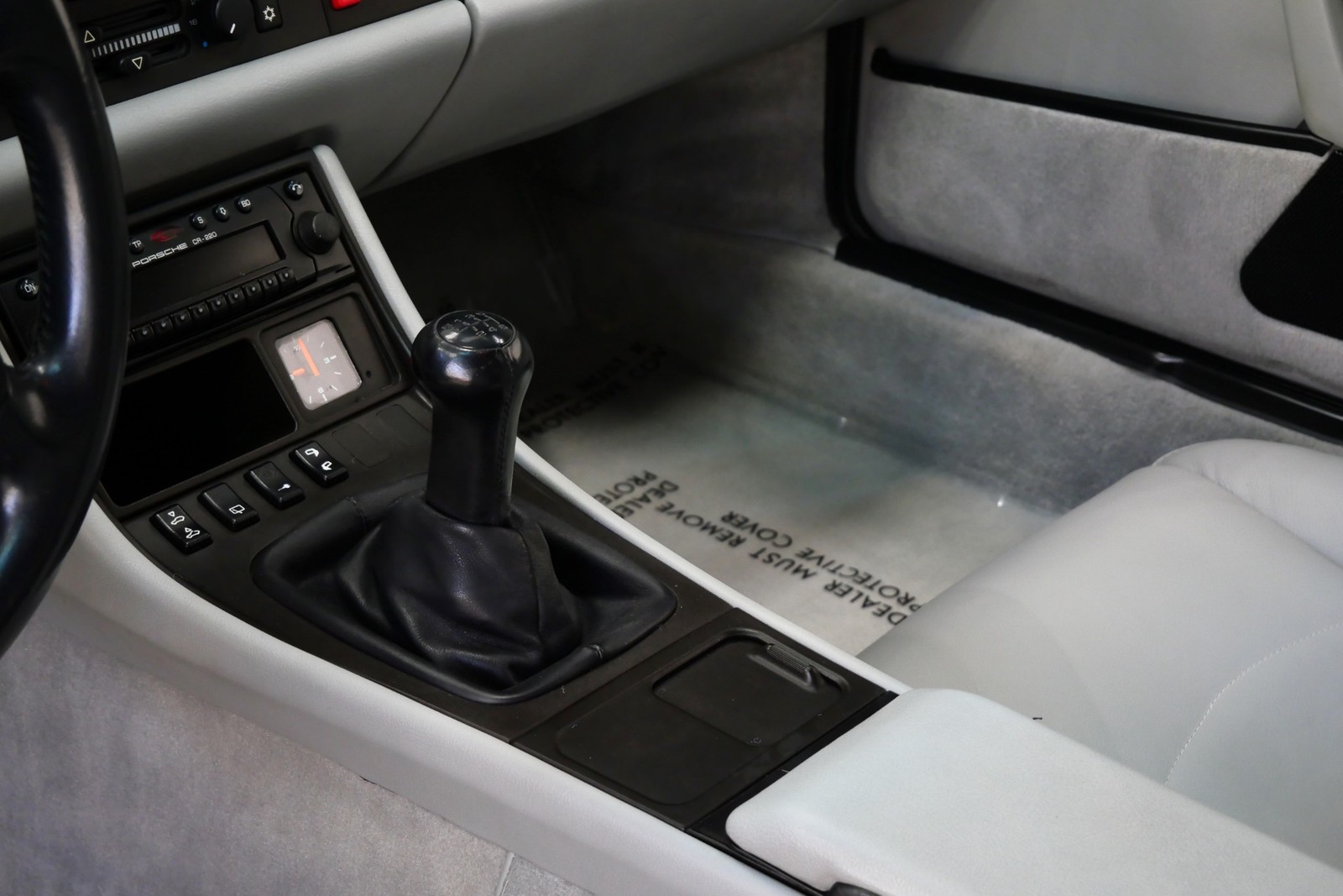 Porsche-968-1995-Coupe-23
