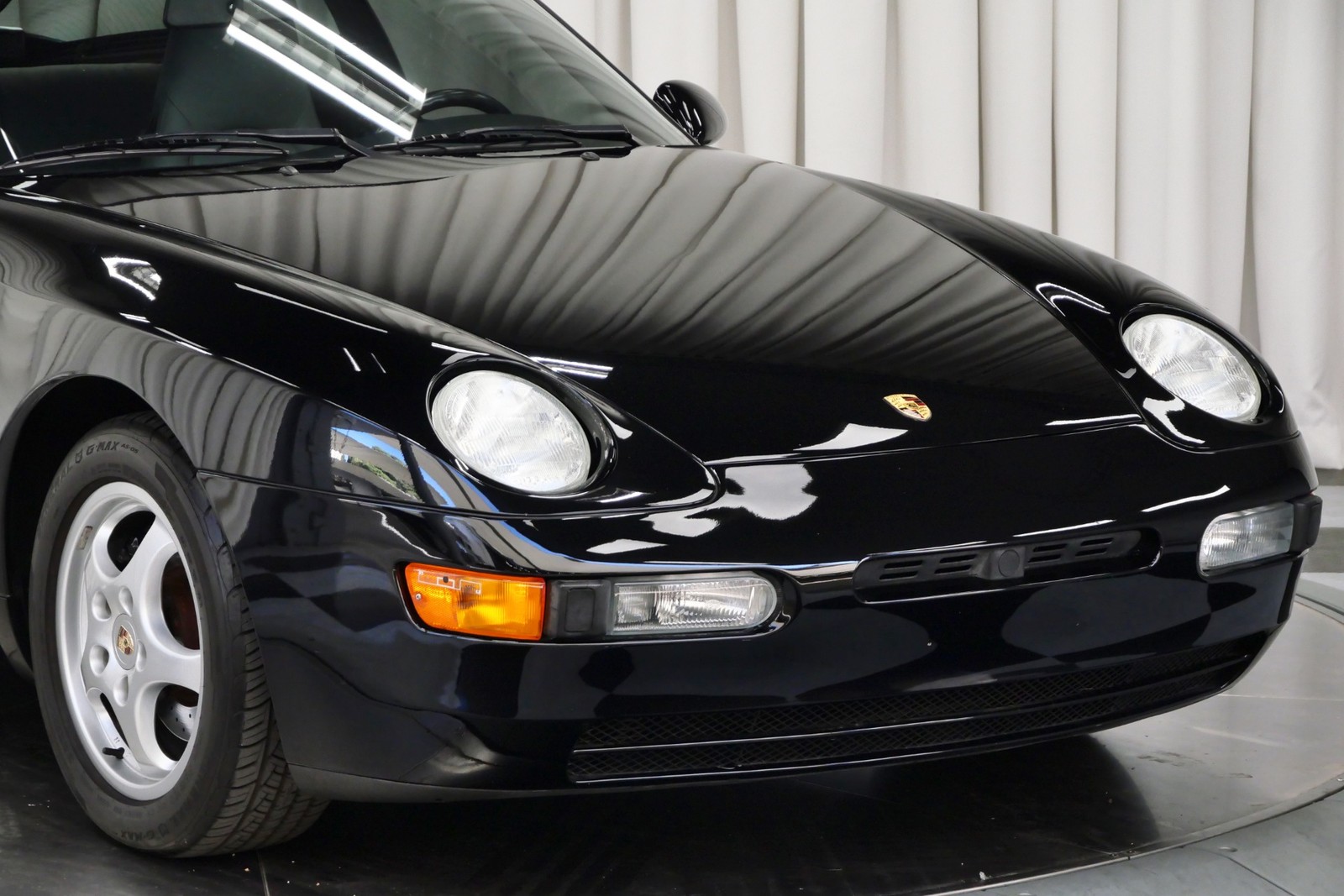 Porsche-968-1995-Coupe-35