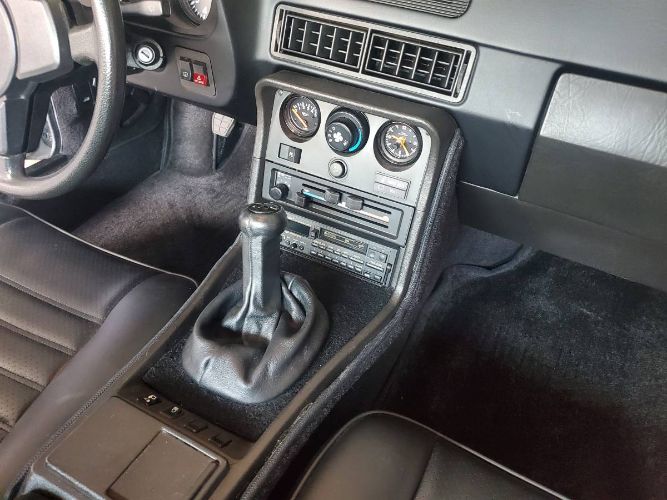 Porsche-Other-1987-Black-3