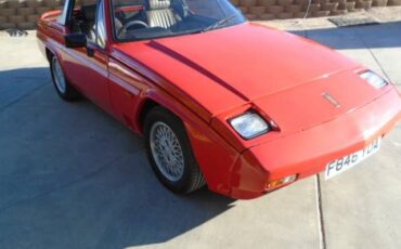 Reliant-Other-1988-Red-15