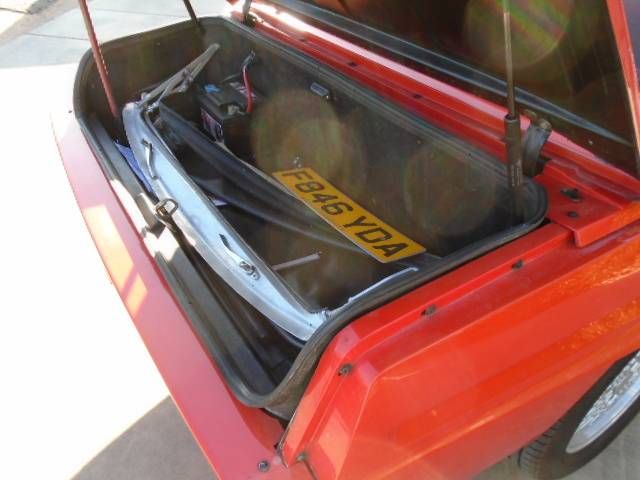 Reliant-Other-1988-Red-8
