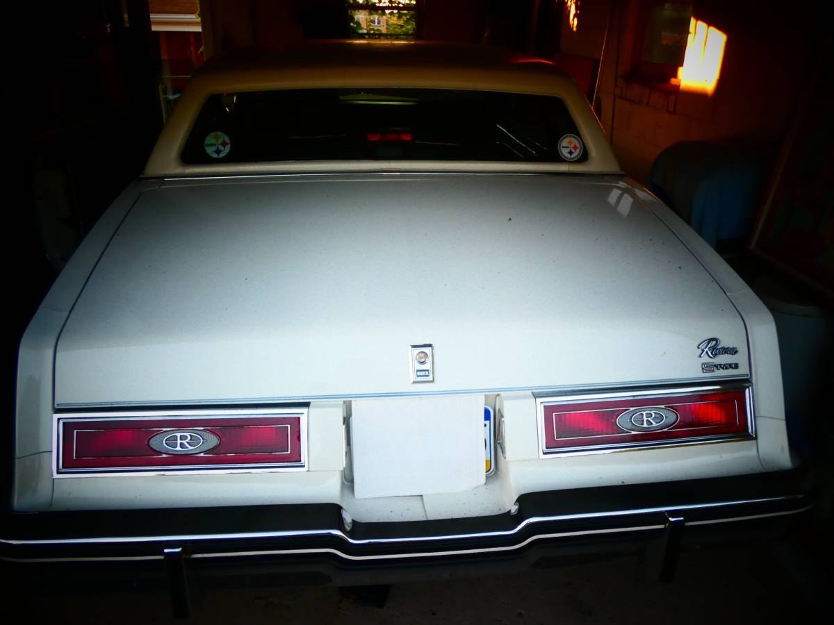 Rivera-2-door-1980-white-2
