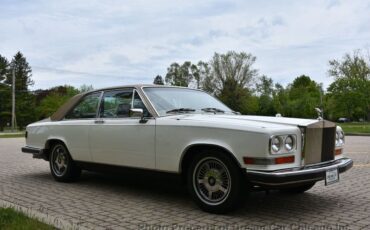 Rolls-Royce-Camargue-1984-Coupe-10