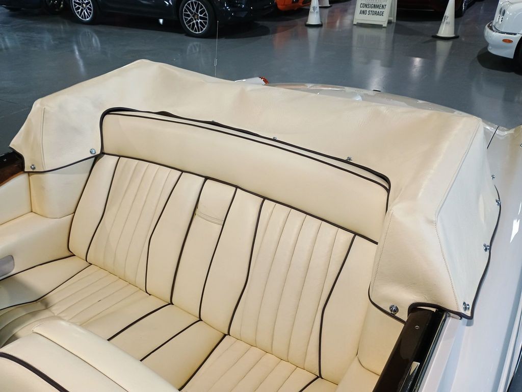 Rolls-Royce-Corniche-1986-Convertible-10
