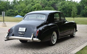 Rolls-Royce-Silver-Cloud-1957-Sedan-7