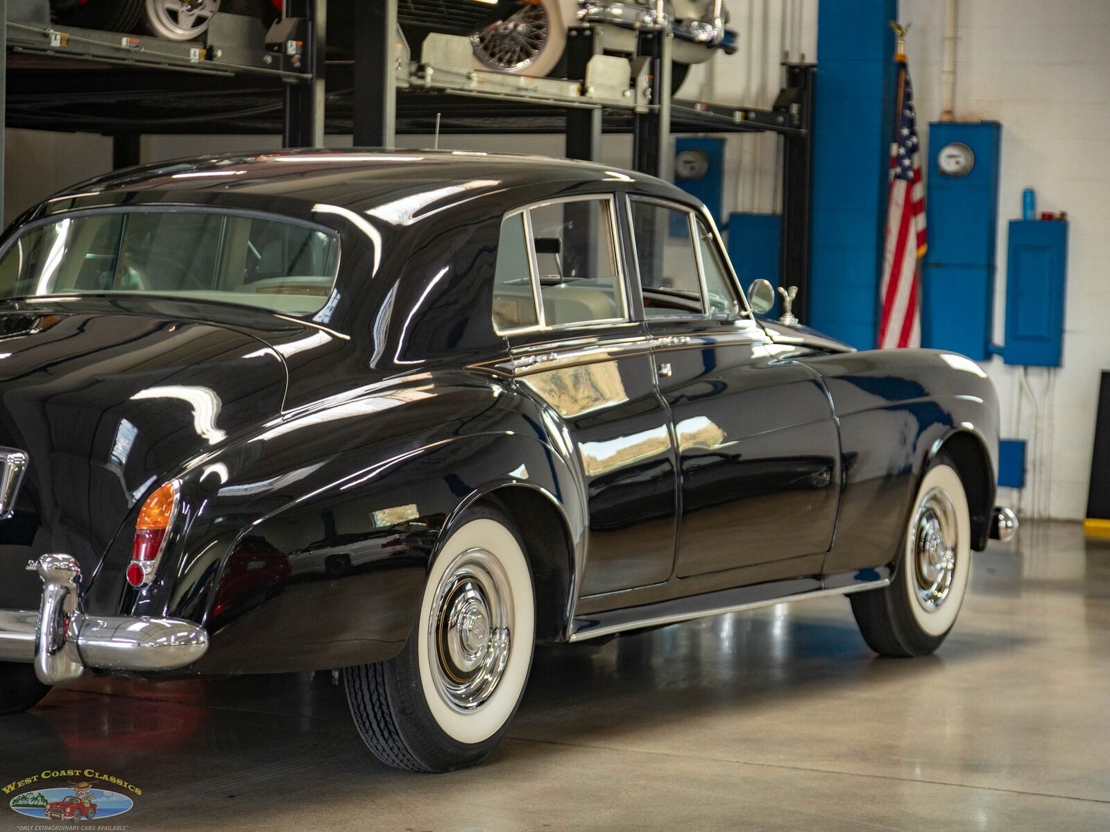 Rolls-Royce-Silver-Cloud-III-1963-4-Door-Sedan-25