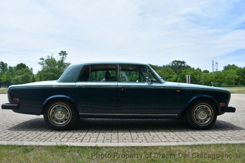 Rolls-Royce-Silver-Shadow-1976-Sedan-10