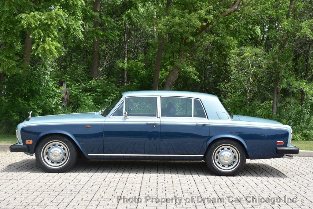 Rolls-Royce-Silver-Shadow-1976-Sedan-3