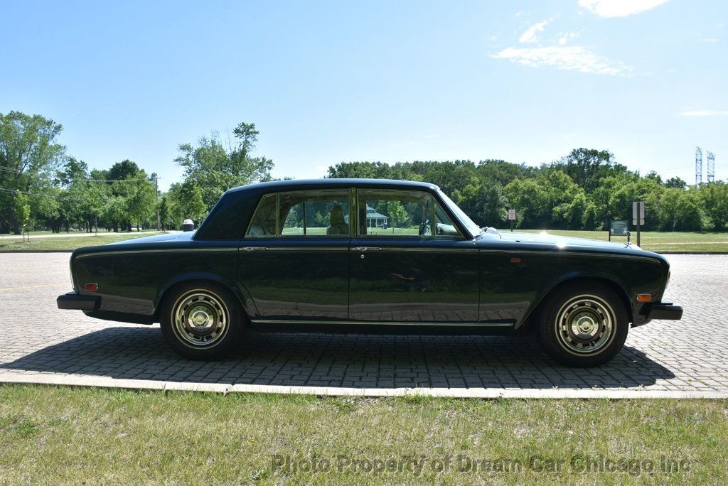 Rolls-Royce-Silver-Shadow-1978-Sedan-9
