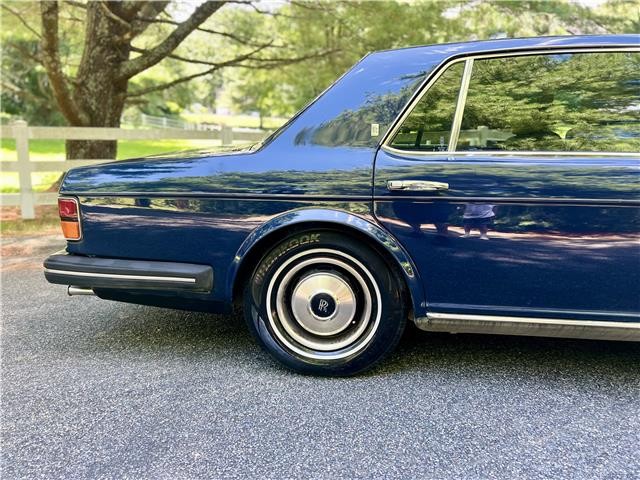 Rolls-Royce-Silver-SpiritSpurDawn-1983-10