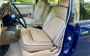 Rolls-Royce-Silver-SpiritSpurDawn-1983-15