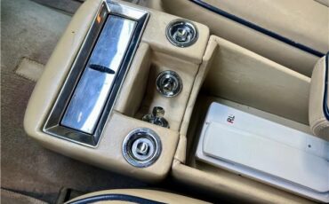 Rolls-Royce-Silver-SpiritSpurDawn-1983-20