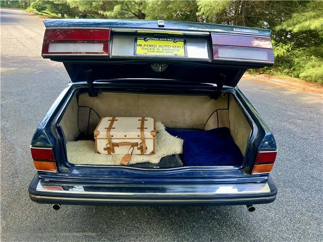 Rolls-Royce-Silver-SpiritSpurDawn-1983-26