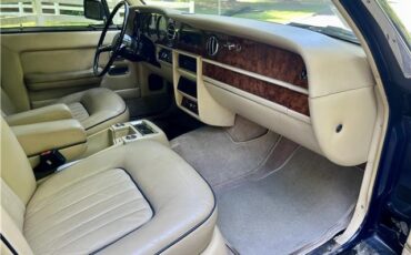 Rolls-Royce-Silver-SpiritSpurDawn-1983-35