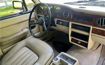 Rolls-Royce-Silver-SpiritSpurDawn-1983-37