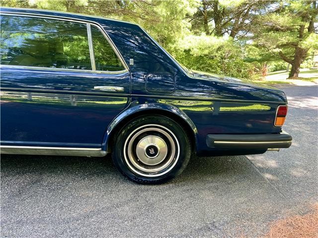 Rolls-Royce-Silver-SpiritSpurDawn-1983-4