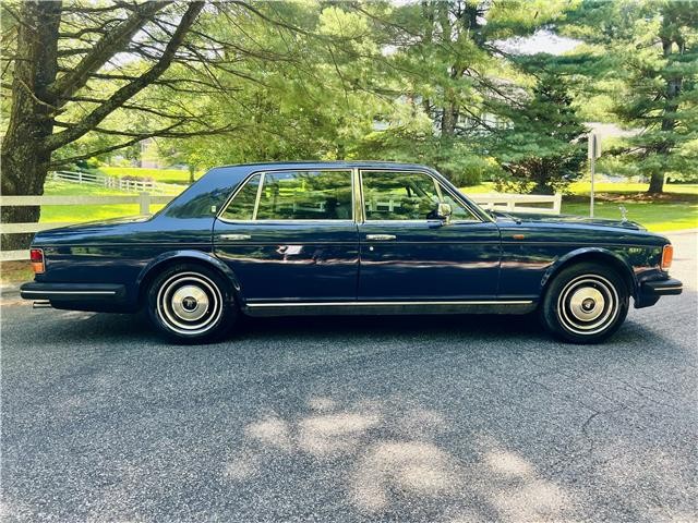 Rolls-Royce-Silver-SpiritSpurDawn-1983-8