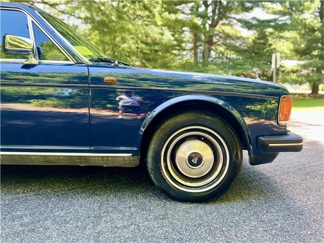 Rolls-Royce-Silver-SpiritSpurDawn-1983-9