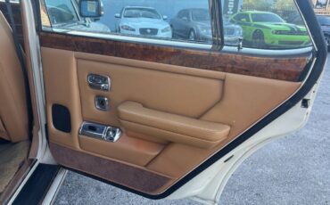 Rolls-Royce-Silver-SpiritSpurDawn-1987-Sedan-10