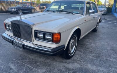 Rolls-Royce Silver Spirit/Spur/Dawn 1987 Sedan