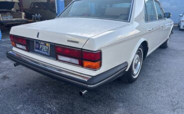 Rolls-Royce-Silver-SpiritSpurDawn-1987-Sedan-2