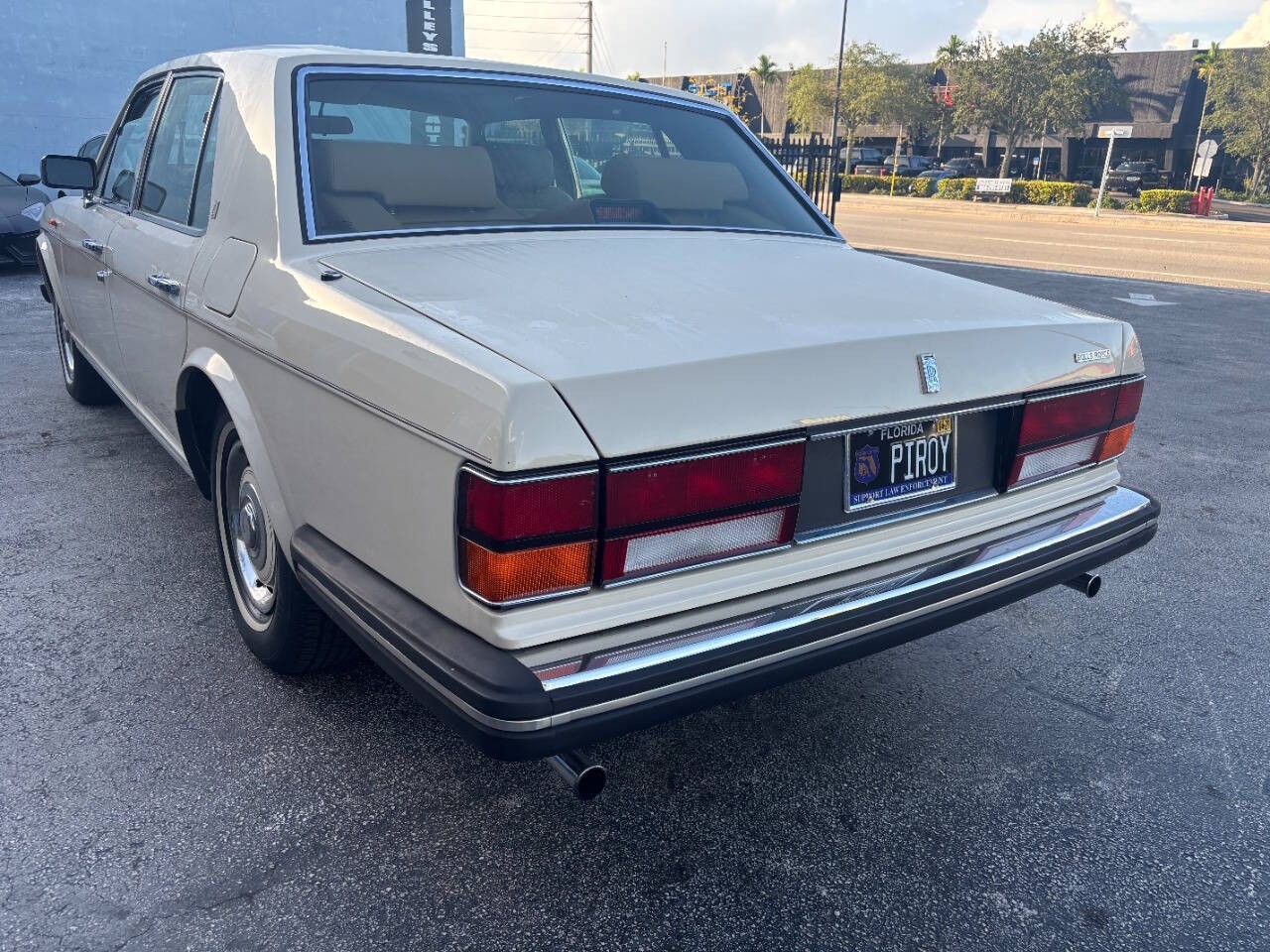 Rolls-Royce-Silver-SpiritSpurDawn-1987-Sedan-3
