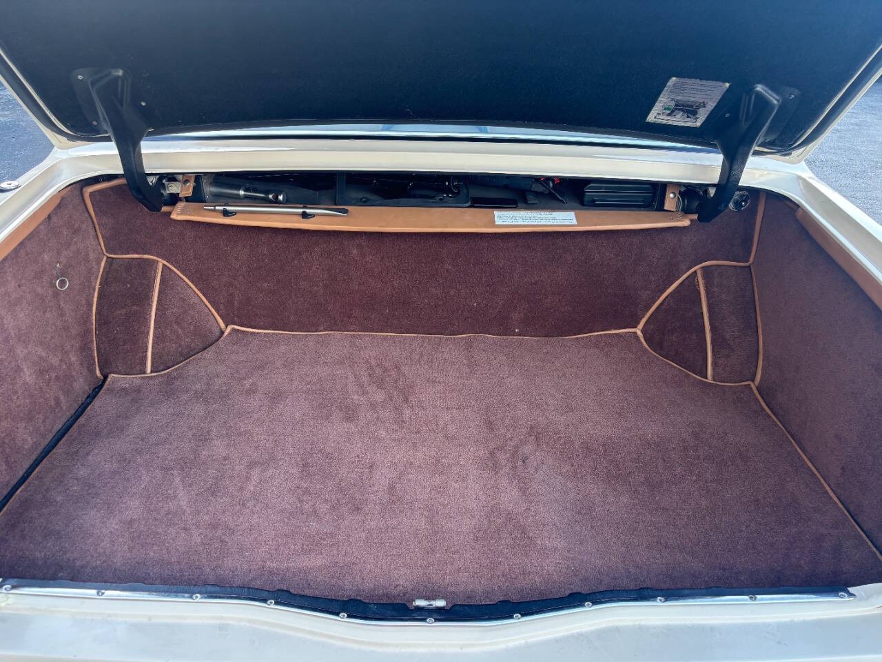 Rolls-Royce-Silver-SpiritSpurDawn-1987-Sedan-8