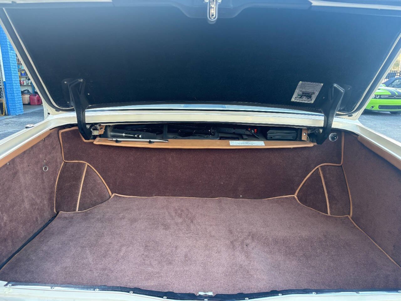 Rolls-Royce-Silver-SpiritSpurDawn-1987-Sedan-9