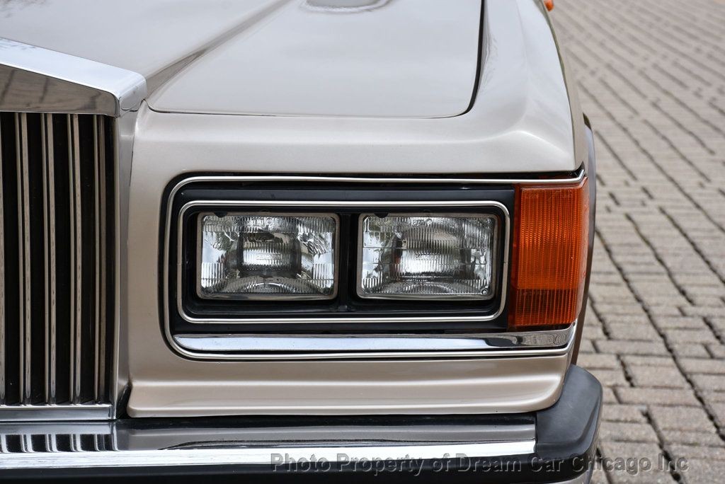 Rolls-Royce-Silver-SpiritSpurDawn-1989-Sedan-11