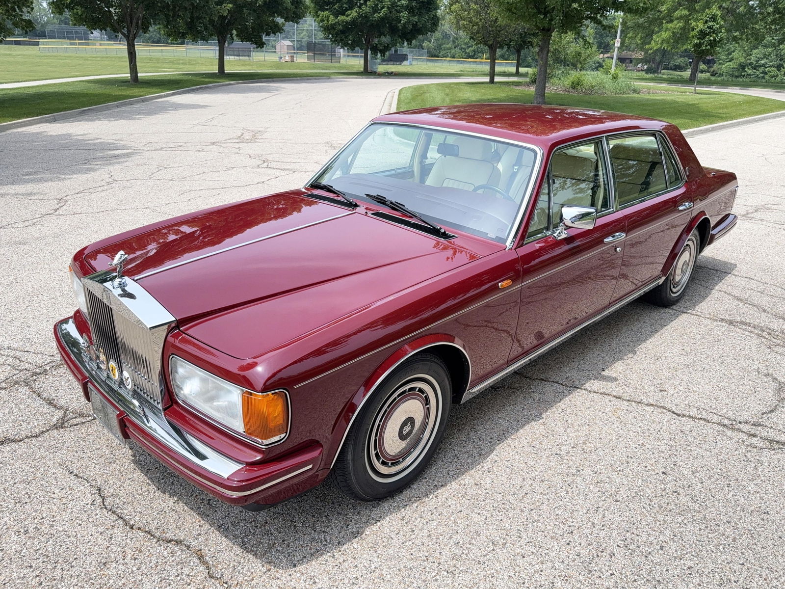 Rolls-Royce-Silver-SpiritSpurDawn-1990-1