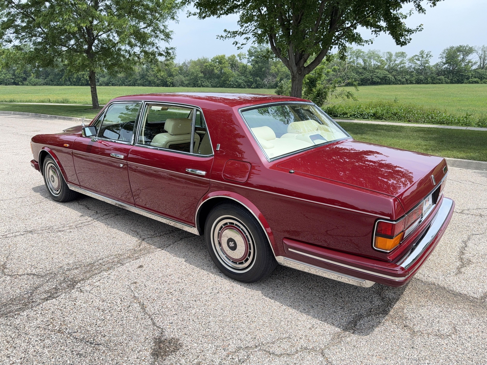 Rolls-Royce-Silver-SpiritSpurDawn-1990-14