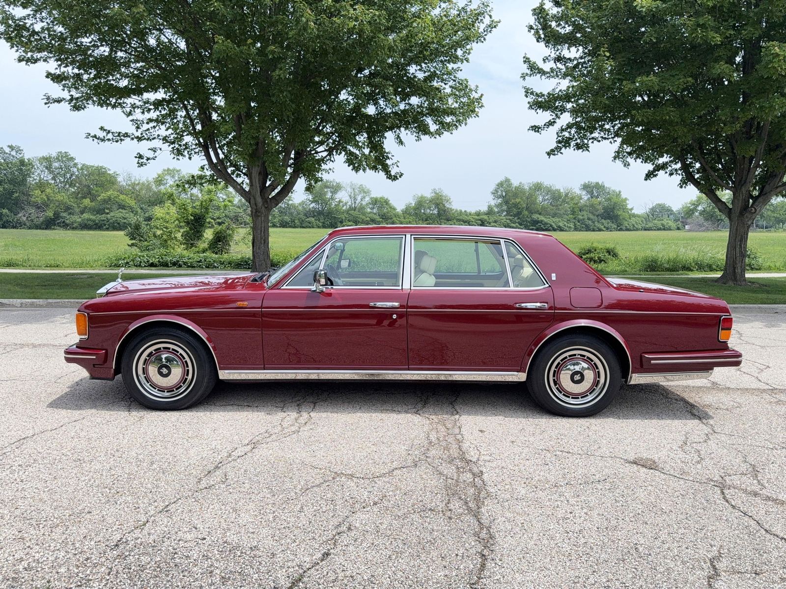 Rolls-Royce-Silver-SpiritSpurDawn-1990-15