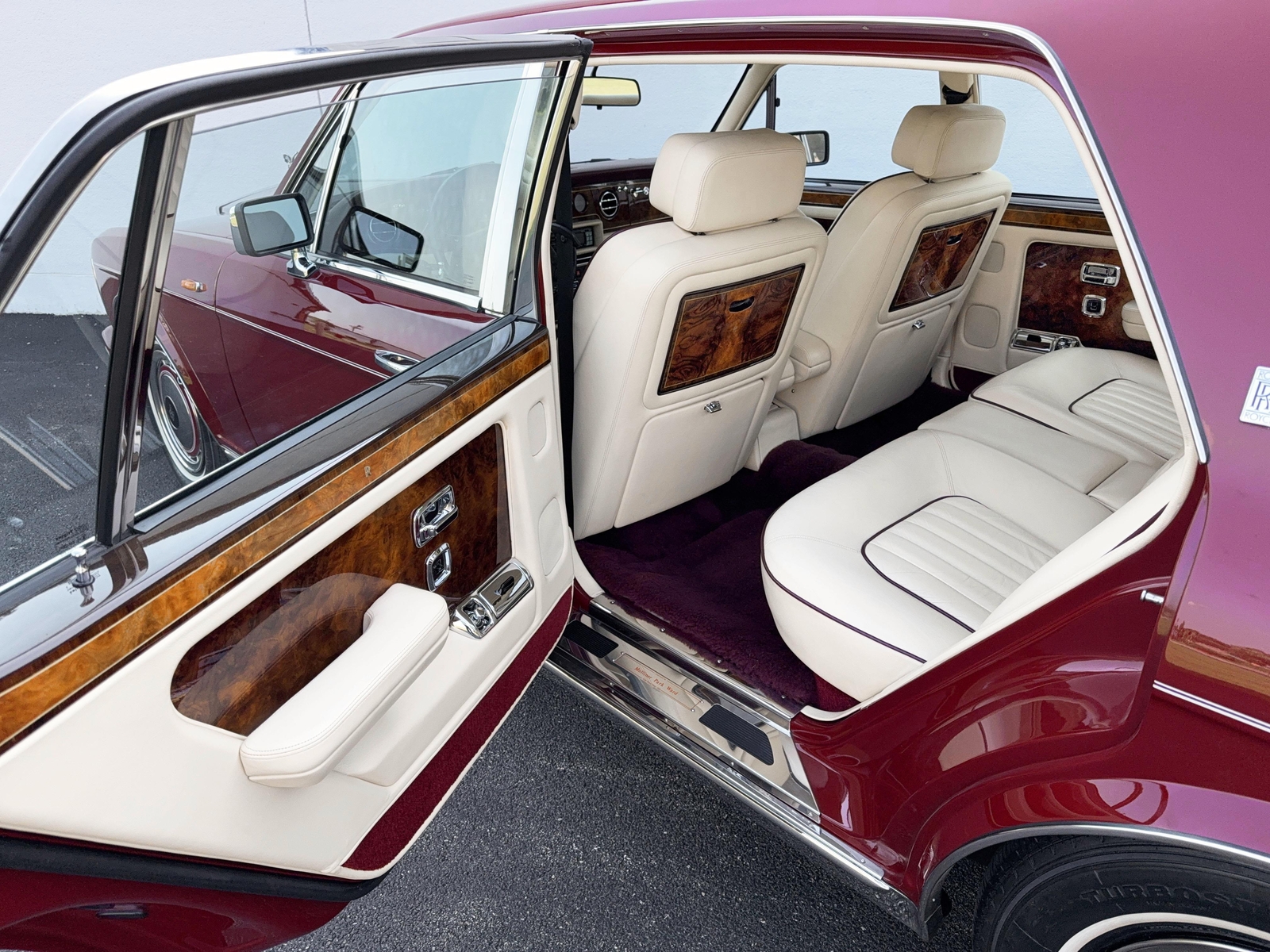 Rolls-Royce-Silver-SpiritSpurDawn-1990-22
