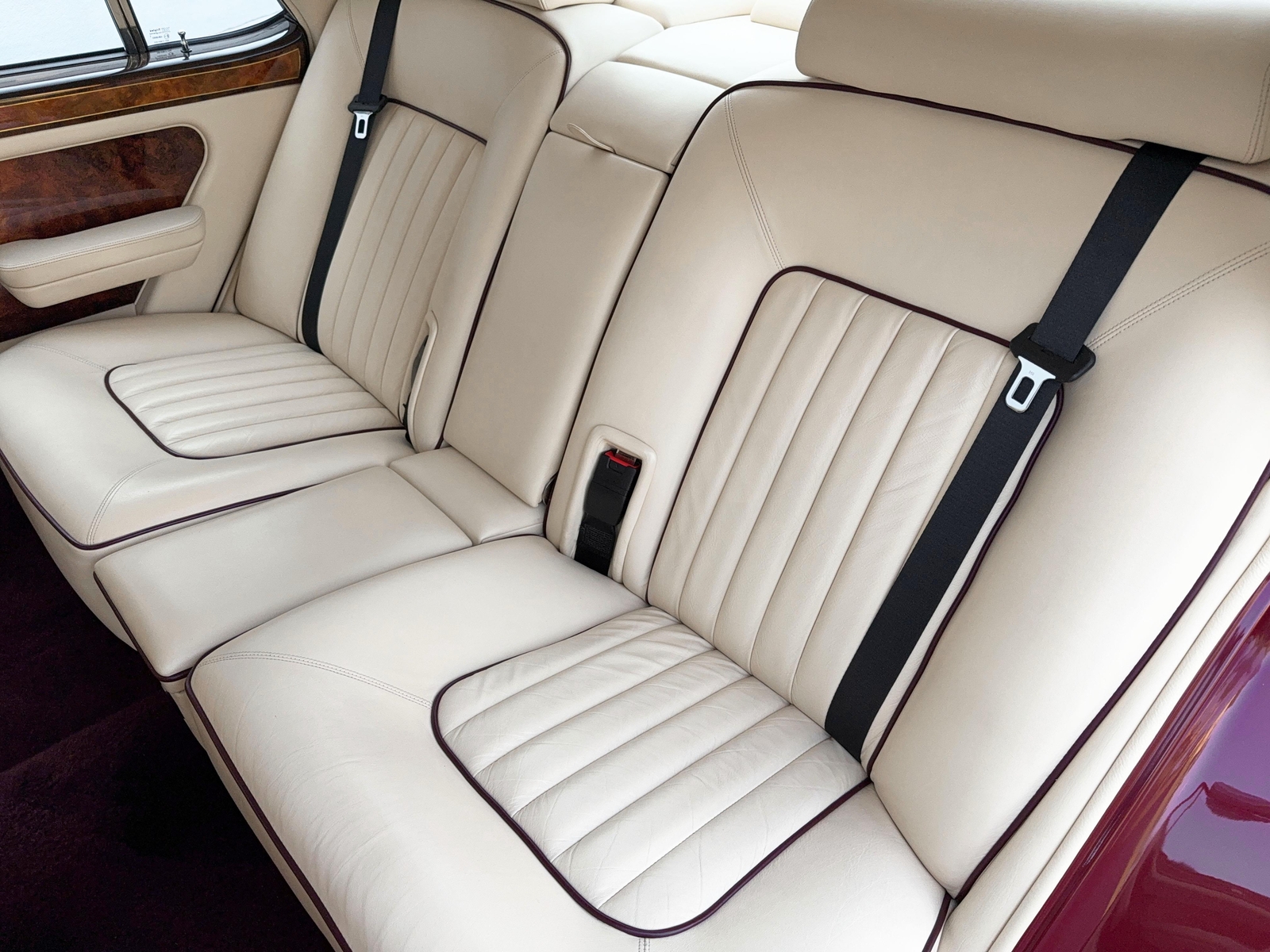 Rolls-Royce-Silver-SpiritSpurDawn-1990-24