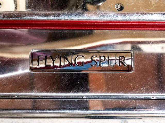 Rolls-Royce-Silver-SpiritSpurDawn-1995-24
