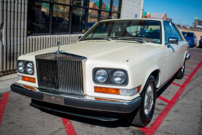 Rolls-royce-Camargue-1983-Custom-2