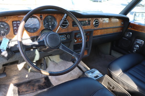Rolls-royce-Corniche-1981-Silver-and-black-Black-7