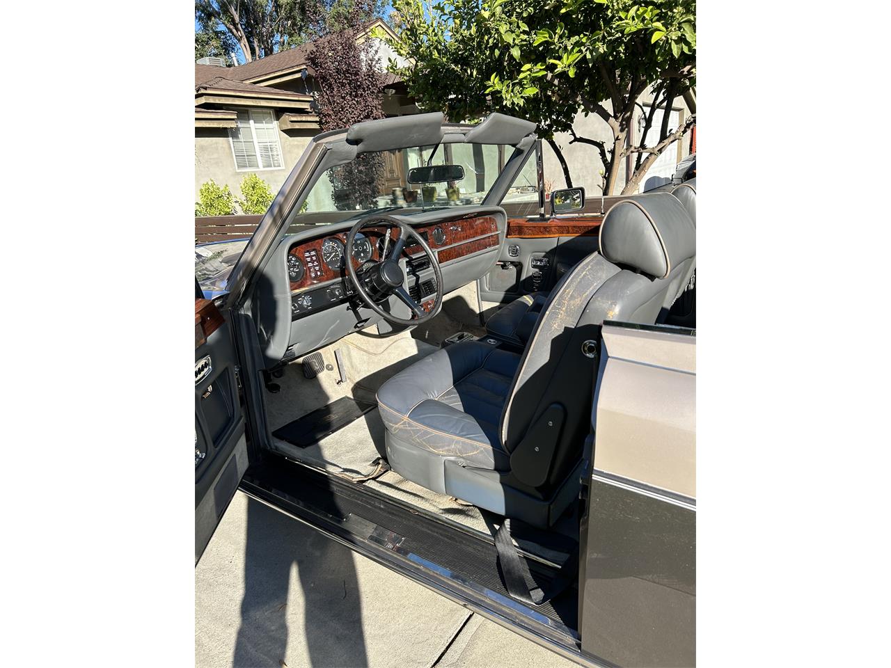 Rolls-royce-Corniche-1983-2-tone-gold-metallic-Olive-green-3