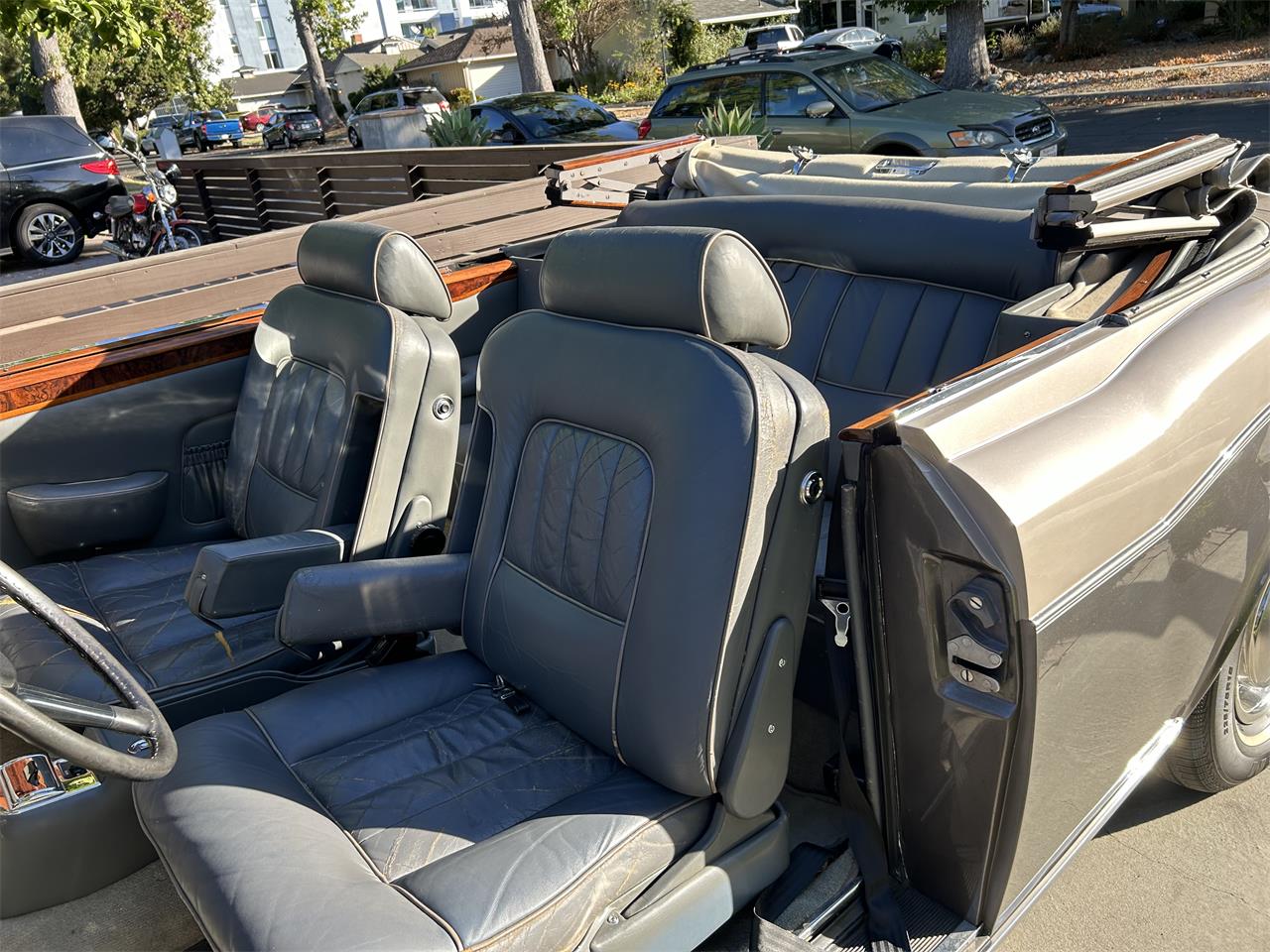 Rolls-royce-Corniche-1983-2-tone-gold-metallic-Olive-green-5