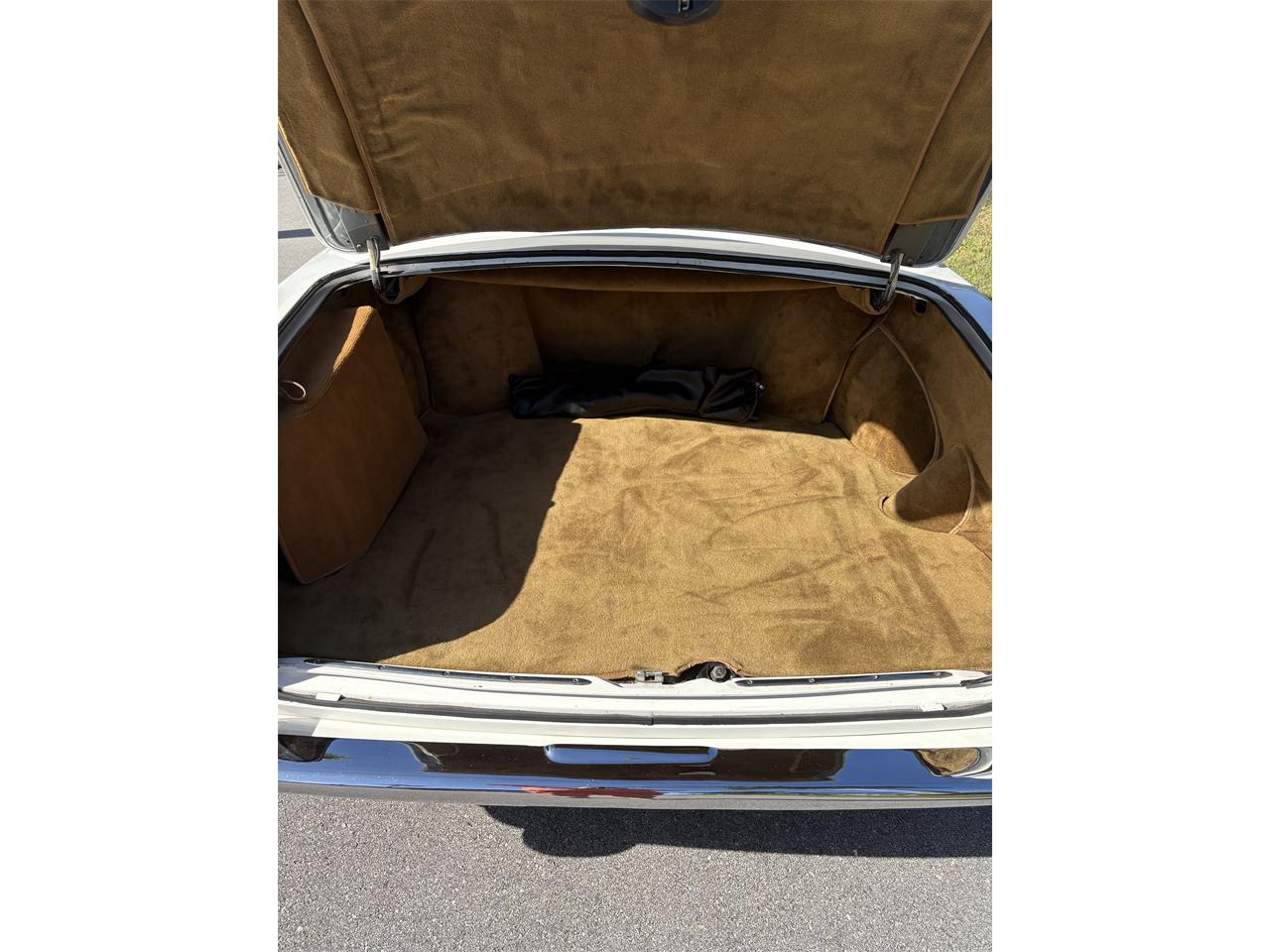 Rolls-royce-Silver-shadow-1971-pearl-white-tan-13